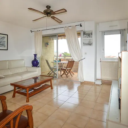 2 Bedroom In Apartment
