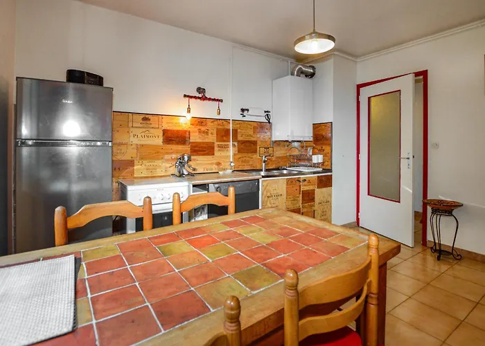 Lägenhet Cozy In With Wifi