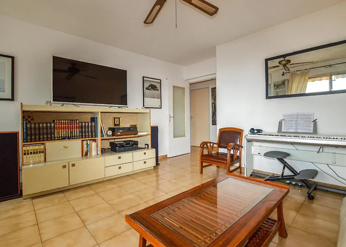 Lägenhet Cozy In With Wifi *